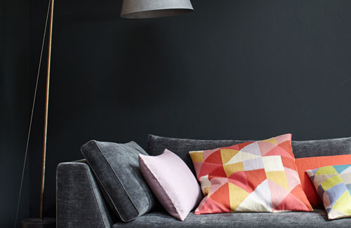 Peter Fehrentz interiordesign photography Innenarchitektur Fotografie Design Möbeldesign Furnituredesign Schöner Wohnen grey and color Sofa colors
