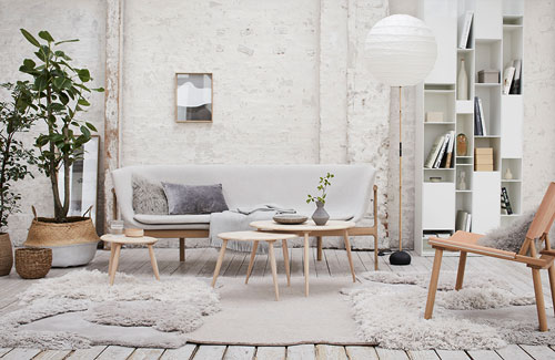 Peter Fehrentz interiordesign photography Innenarchitektur Fotografie Design Möbeldesign Furnituredesign Schöner Wohnen wabi sabi livingroom sofa natural cosy carpet shelf